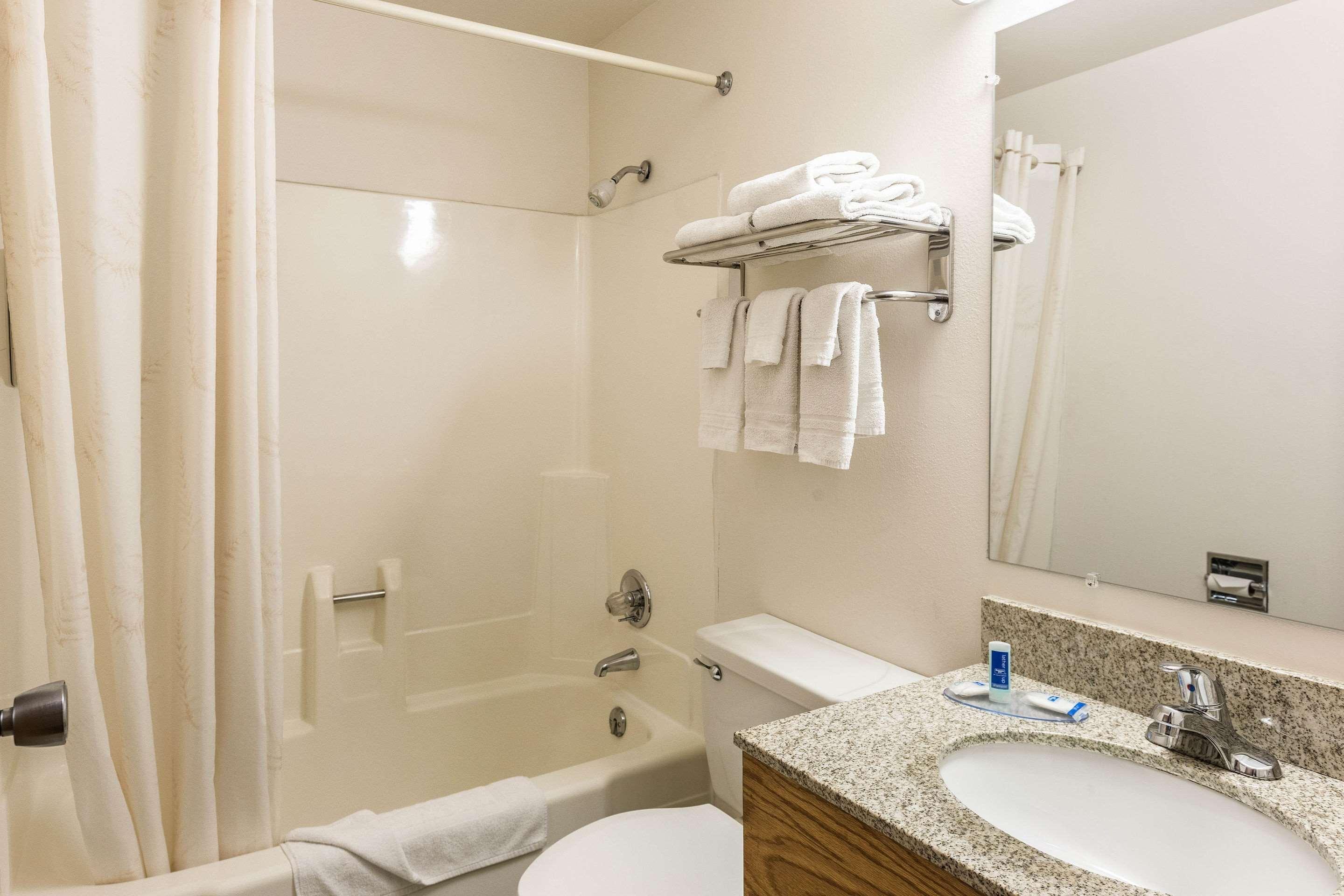 לידוויל Rodeway Inn מראה חיצוני תמונה