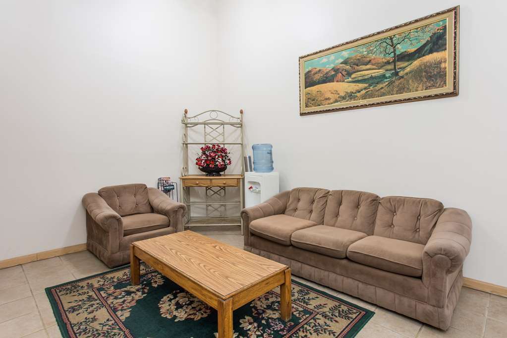 לידוויל Rodeway Inn מראה פנימי תמונה